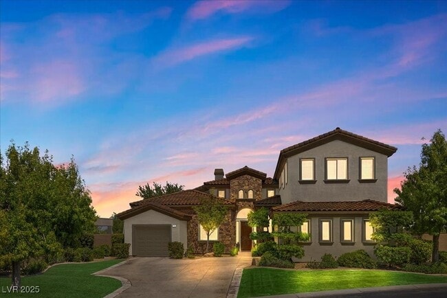 property at 8 Shade Valley Ln