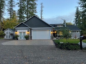 301 Sandy Ridge Rd in Priest River, ID - Building Photo - Building Photo