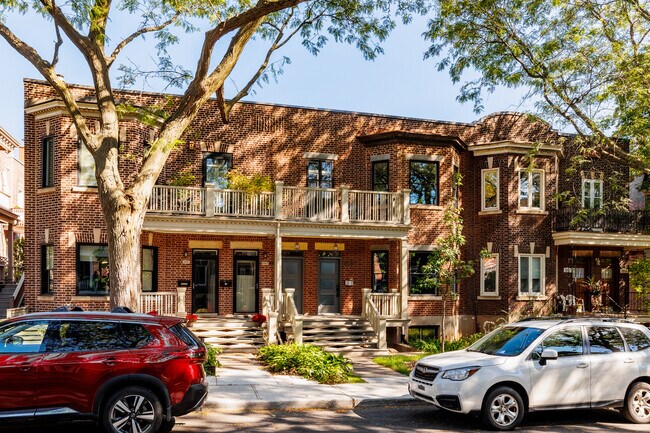 2221 Harvard Av in Montréal, QC - Building Photo - Primary Photo