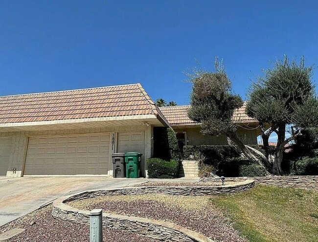 38811 Tandika Trail N in Palm Desert, CA - Building Photo - Building Photo