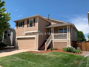 9931 Saybrook St in Littleton, CO - Building Photo - Building Photo