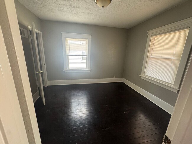 4926 Tiemann Ave in St. Louis, MO - Building Photo - Building Photo