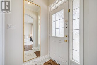 50 Dogwood St in Markham, ON - Building Photo - Building Photo