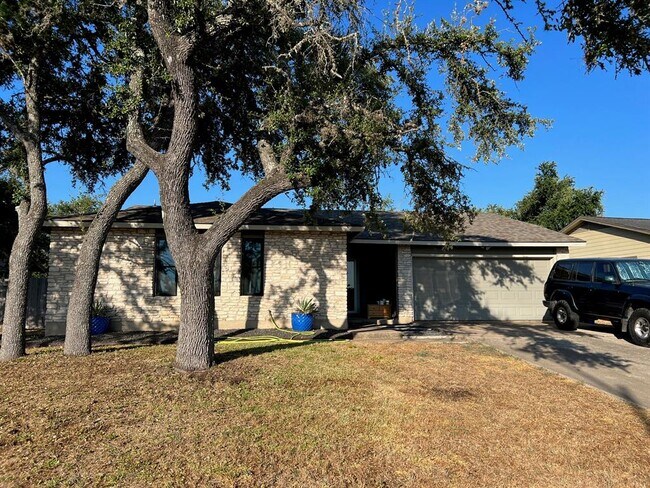 property at 8207 Hanbridge Ln
