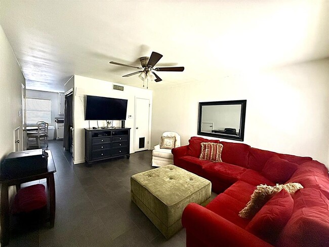 property at 1226 Baylor Ave