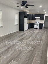 1617 Meadowbrook Dr in Garland, TX - Building Photo - Building Photo
