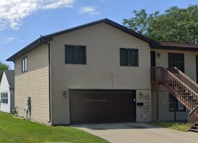 652 Orchard Ct in Iowa City, IA - Building Photo