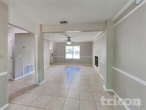 12739 Serenade Cir N in Jacksonville, FL - Foto de edificio - Building Photo