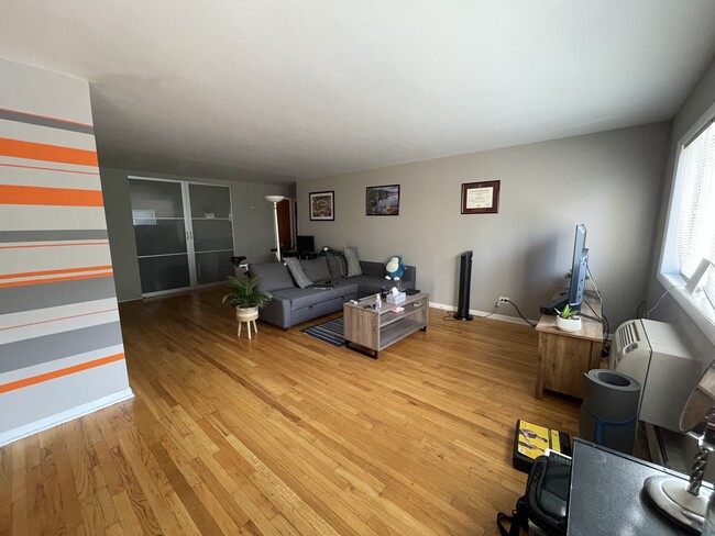 property at 760 W Dempster St