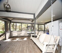 150 Ash Creek Ct in Springtown, TX - Building Photo