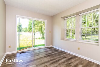 2320 Firth St in Batavia, OH - Foto de edificio - Building Photo