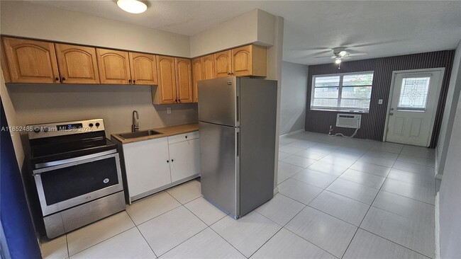 property at 1515 NW 2nd Ave