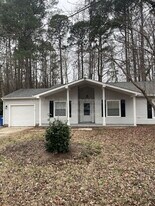 8029 McGuire Dr in Raleigh, NC - Building Photo