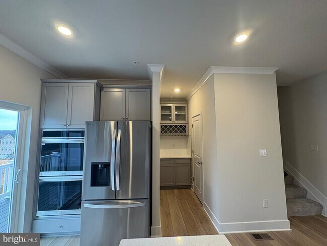 1734 Water Xing Rd in Pikesville, MD - Building Photo - Building Photo