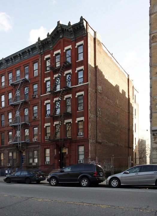 426 Saint Nicholas Ave in New York, NY - Building Photo