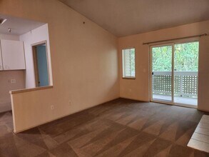 15300 112th Ave NE in Bothell, WA - Building Photo - Building Photo
