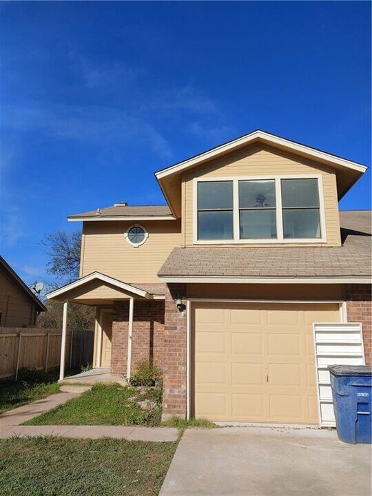 13353 Water Oak Ln in Austin, TX - Building Photo