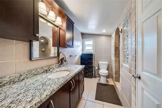 5900 N Farragut Dr in Hollywood, FL - Foto de edificio - Building Photo