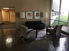 900 19th Ave S in Nashville, TN - Building Photo - Building Photo