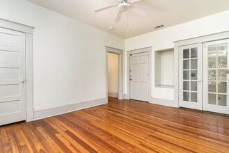 1230 Kings Hwy, Unit 4 in Dallas, TX - Building Photo - Building Photo