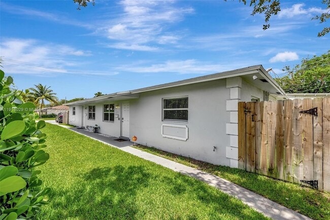 1504 SW 6th Ave, Unit 1504 in Fort Lauderdale, FL - Foto de edificio - Building Photo