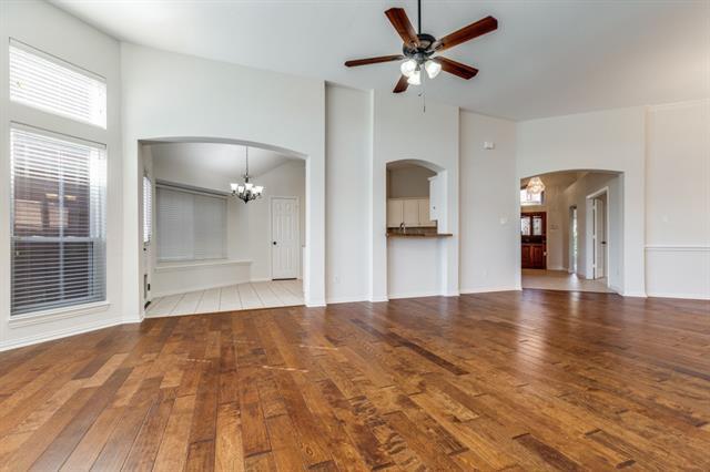 8904 Lakewood Dr in Irving, TX - Building Photo - Building Photo