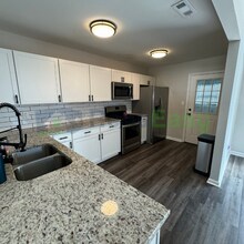 3617 Pamlico Cir in Norfolk, VA - Building Photo - Building Photo