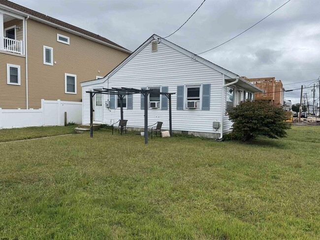 property at 3500 Bayshore Ave