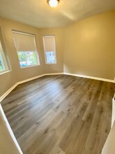 1862 Beacon St in Brookline, MA - Foto de edificio - Building Photo