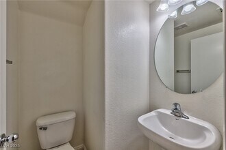 4072 Blue Wildrye St in Las Vegas, NV - Building Photo - Building Photo