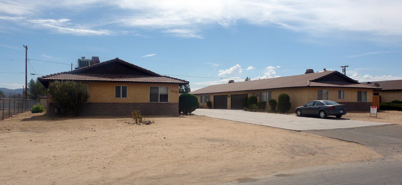 12381 Red Wing Rd in Apple Valley, CA - Building Photo