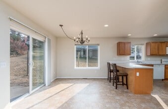 1252 Undine St in Bellingham, WA - Building Photo - Building Photo