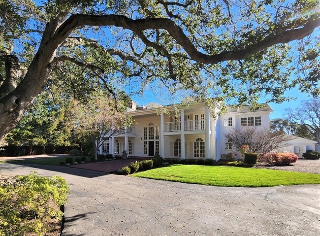 property at 15 Isabella Ave