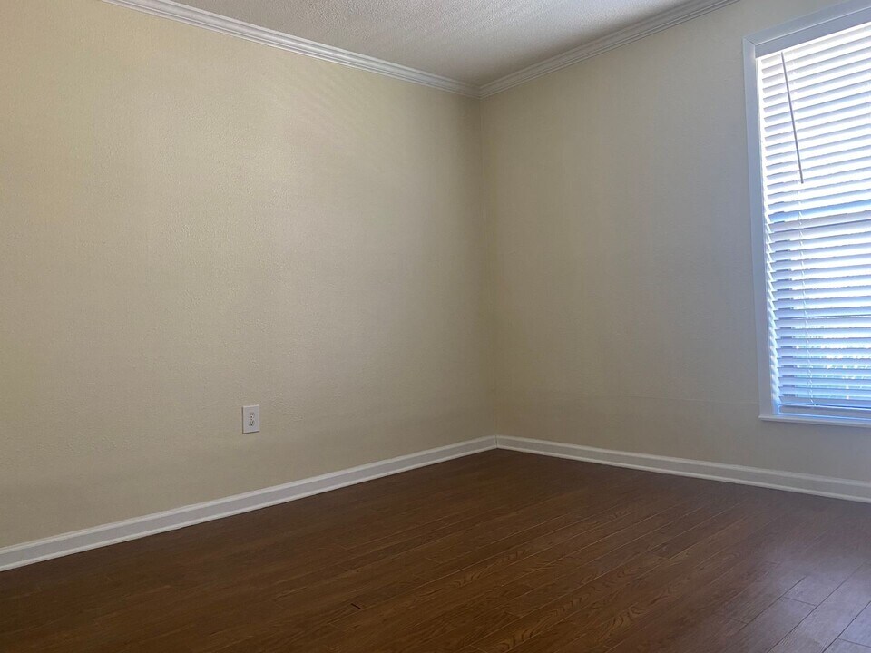 10286 W Winston Ave in Baton Rouge, LA - Building Photo