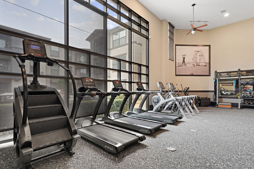 Fitzhugh Urban Flats Apartments in Dallas, TX