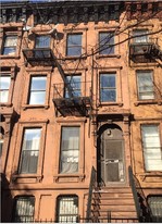 43 Halsey St Apartments