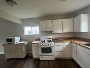 1150 Elderwood Ave in Columbus, OH - Foto de edificio - Building Photo