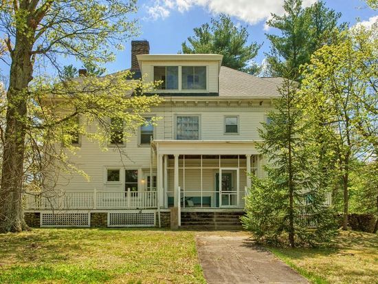 83 Washington St | Rentals in Ayer, MA