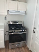 124 W 8th St in Tracy, CA - Building Photo - Building Photo