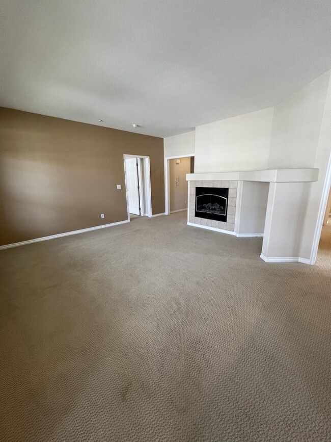 3450 Molly Ln in Broomfield, CO - Building Photo - Building Photo