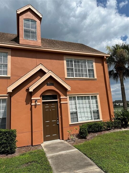 10534 White Lake Ct in Tampa, FL - Building Photo