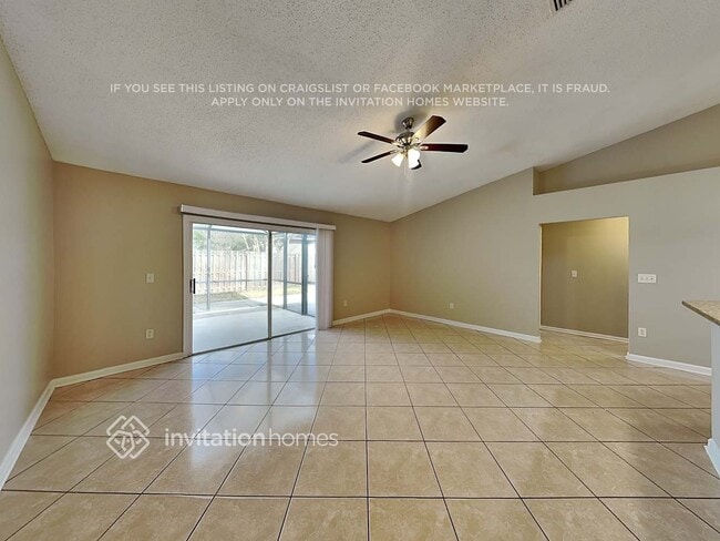 1335 Ardmore St in St. Augustine, FL - Foto de edificio - Building Photo