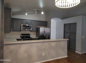 7810 W Solano Dr N in Glendale, AZ - Building Photo - Building Photo