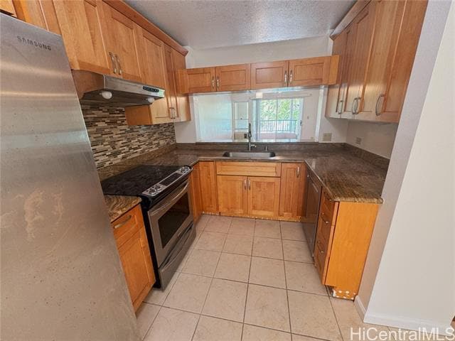 property at 1090 Ala Napunani St