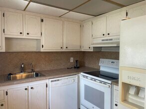 564 Brittany K in Delray Beach, FL - Building Photo - Building Photo