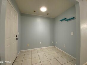 1513 E Mineral Rd in Gilbert, AZ - Building Photo - Building Photo