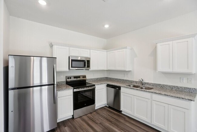 property at 3496 Cardinal Dr SW
