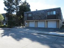 416 Estrella Ave in Monterey, CA - Building Photo