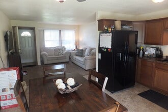 1525 Jefferson St in West Bend, WI - Building Photo - Building Photo