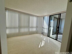 55 S Judd St in Honolulu, HI - Building Photo - Building Photo